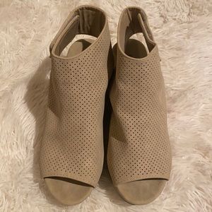 Beige wedges